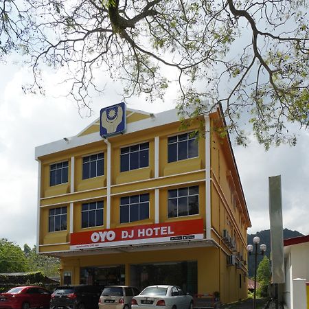 โอโย 44101 โฮเต็ล Dj พาเลซ Hotel ลุมุต ภายนอก รูปภาพ