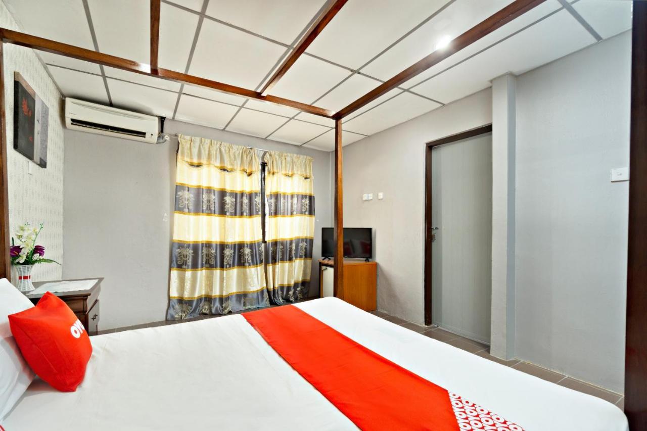 โอโย 44101 โฮเต็ล Dj พาเลซ Hotel ลุมุต ภายนอก รูปภาพ